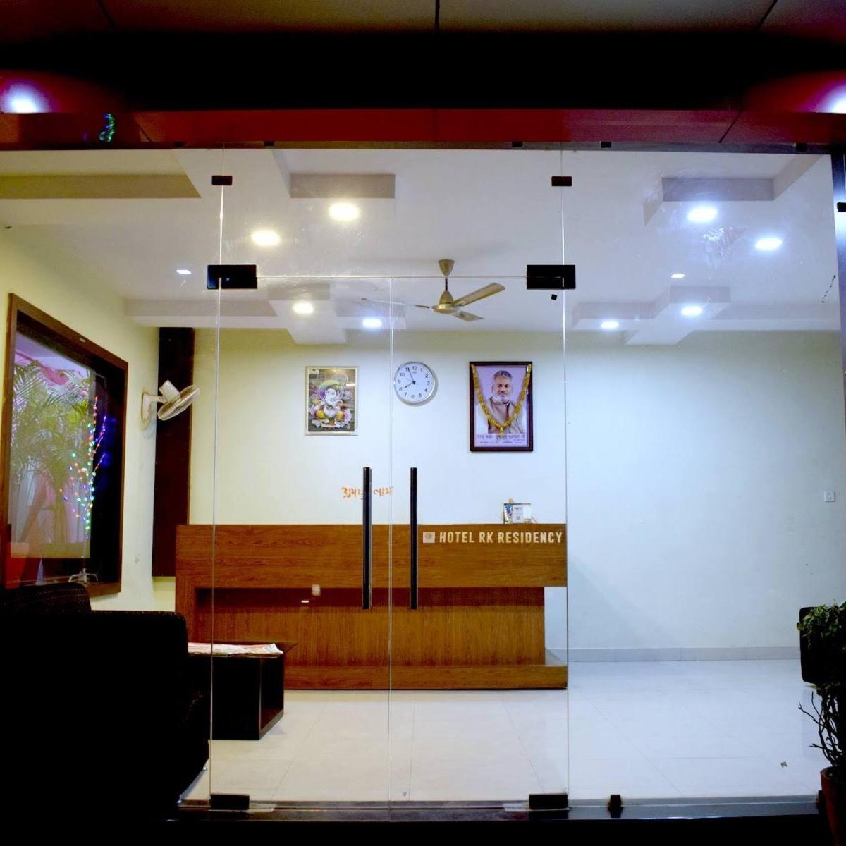 Satna Hotel Rk Residency מראה חיצוני תמונה